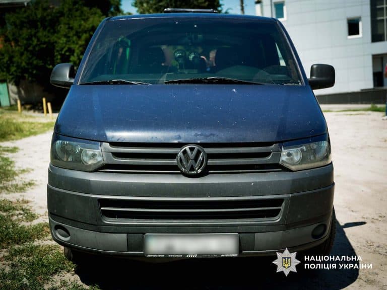 Автомобіль для бойових завдань передали стрілецькому батальйону поліції Черкащини