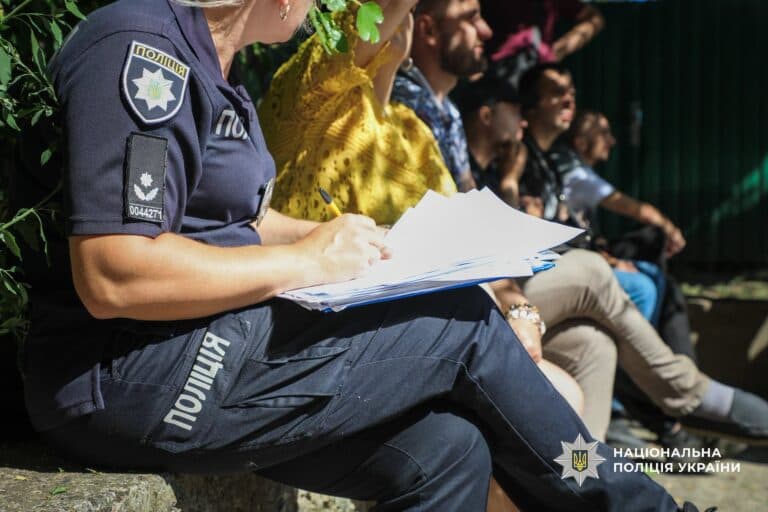У Смілі опрацювали 75 звернень людей після російської атаки: поліція завершила обстеження