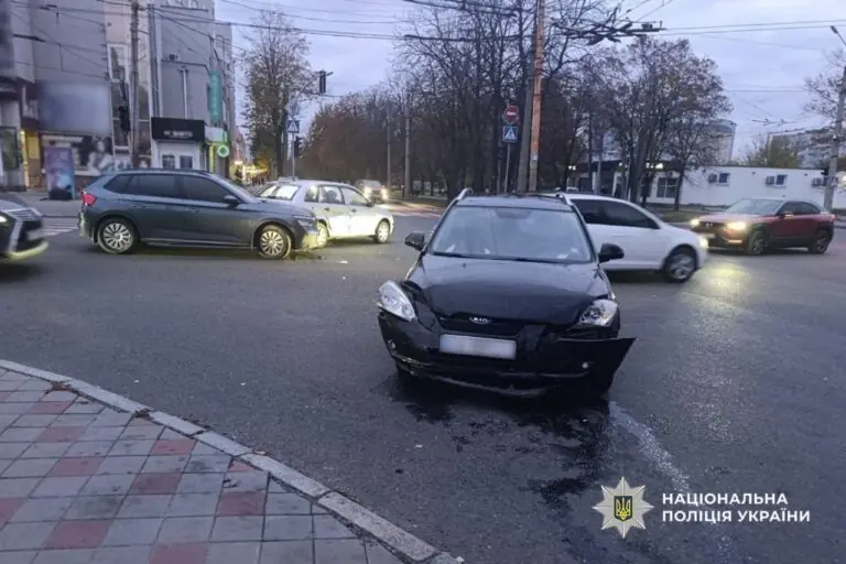 Унаслідок ДТП в Черкасах постраждала 25-річна жінка