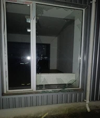 На Золотоніщині уламки ворожого дрона пошкодили будівлі та лінію електропередач
